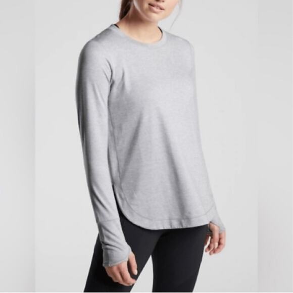 Athleta Tops - Athleta Uptempo Long Sleeve Tunic Pullover S Grey‎